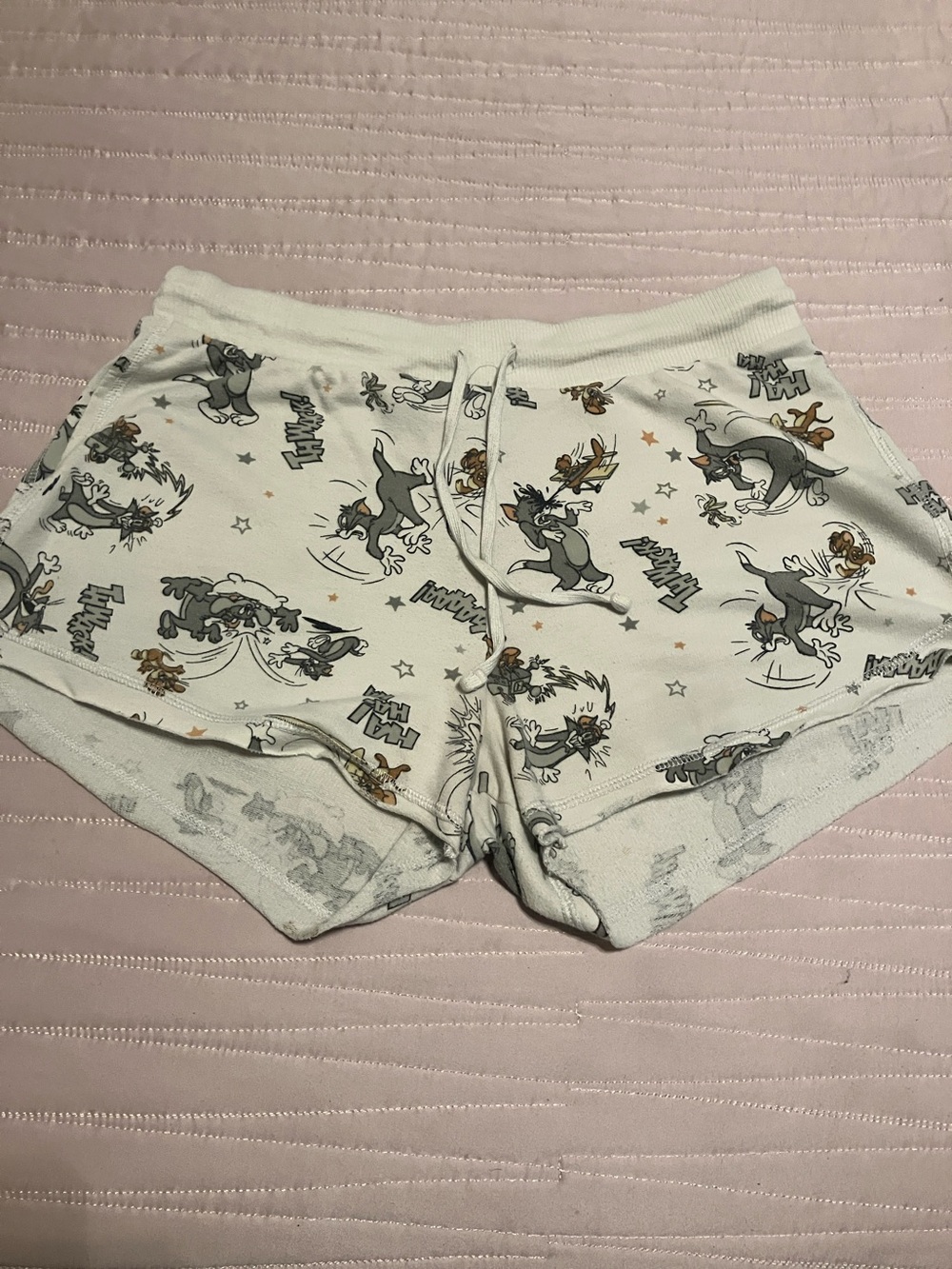 Tom and Jerry Off White Cotton Lounge Shorts